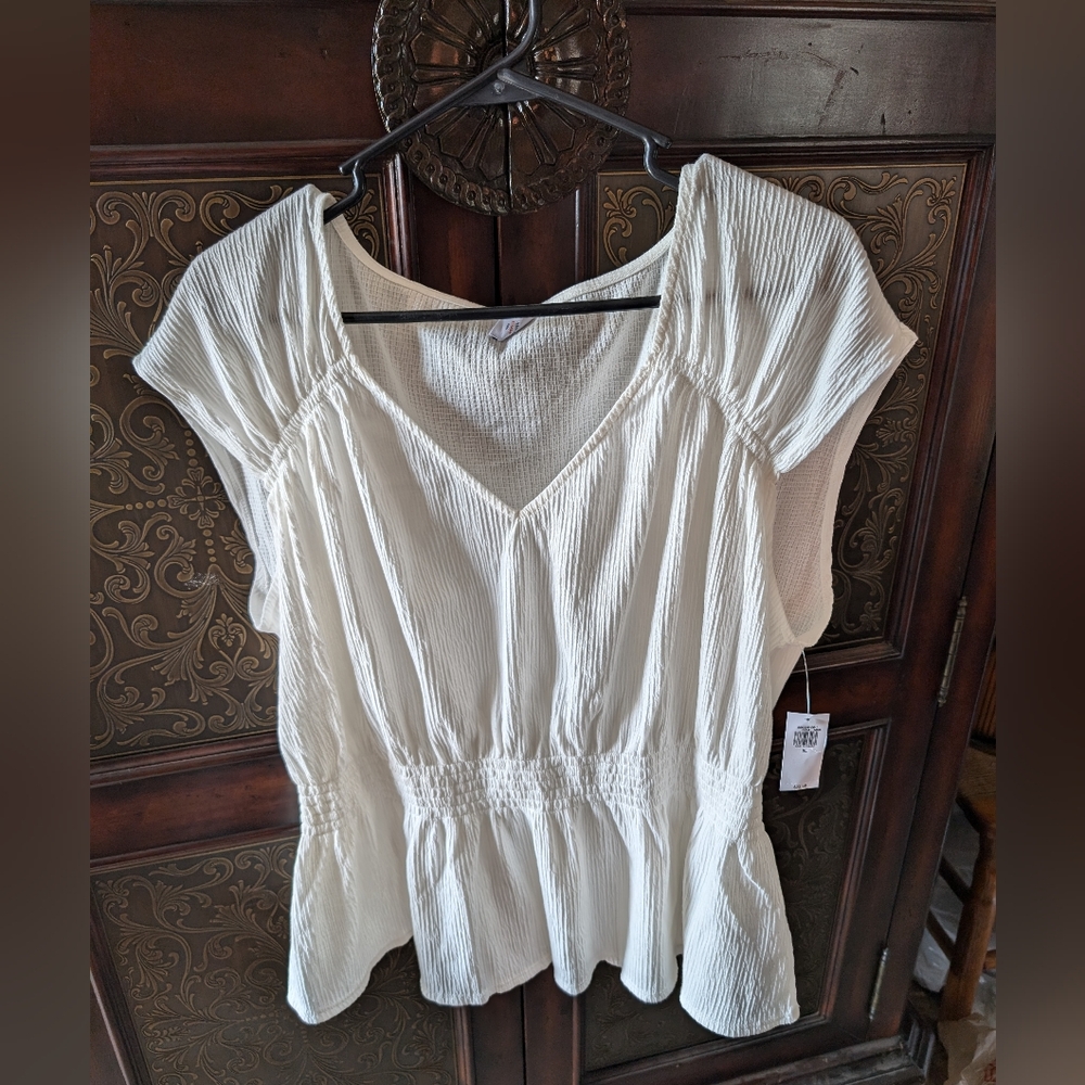 Old Navy Cinched waist crepe top
